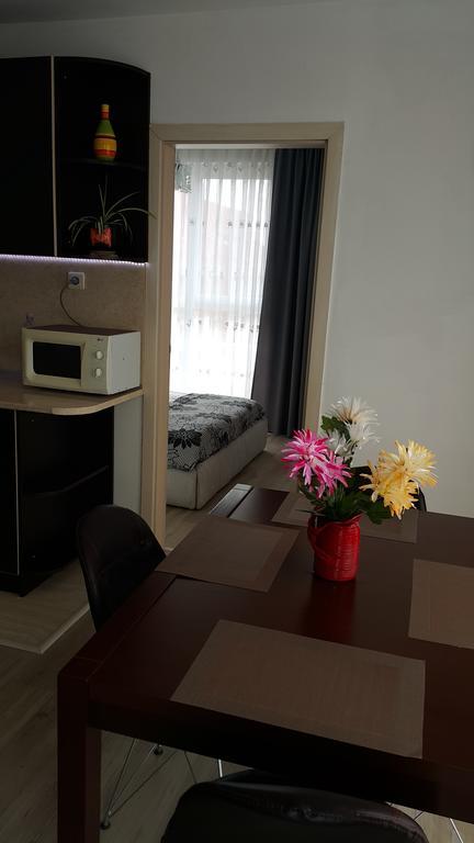 Kraybrezhna Apartment Pomorie Ngoại thất bức ảnh