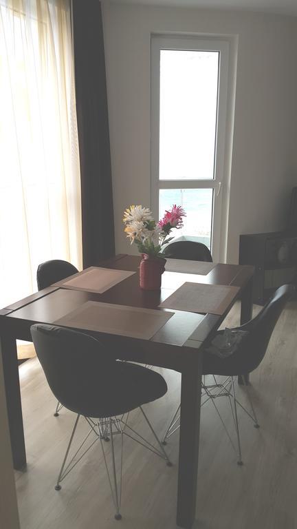 Kraybrezhna Apartment Pomorie Ngoại thất bức ảnh