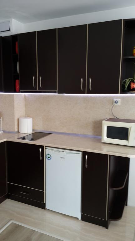 Kraybrezhna Apartment Pomorie Ngoại thất bức ảnh